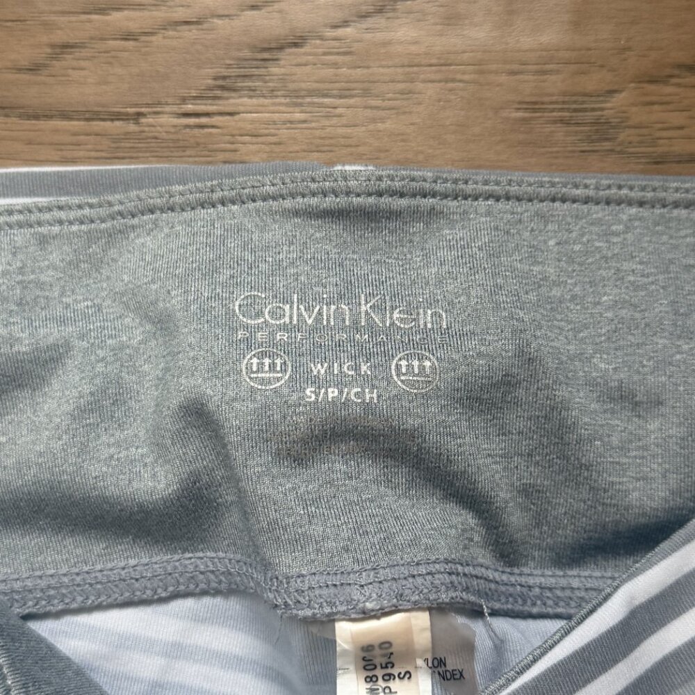 Calvin Klein Gray Striped Capri Leggings, Size Small - Picture 2 of 6